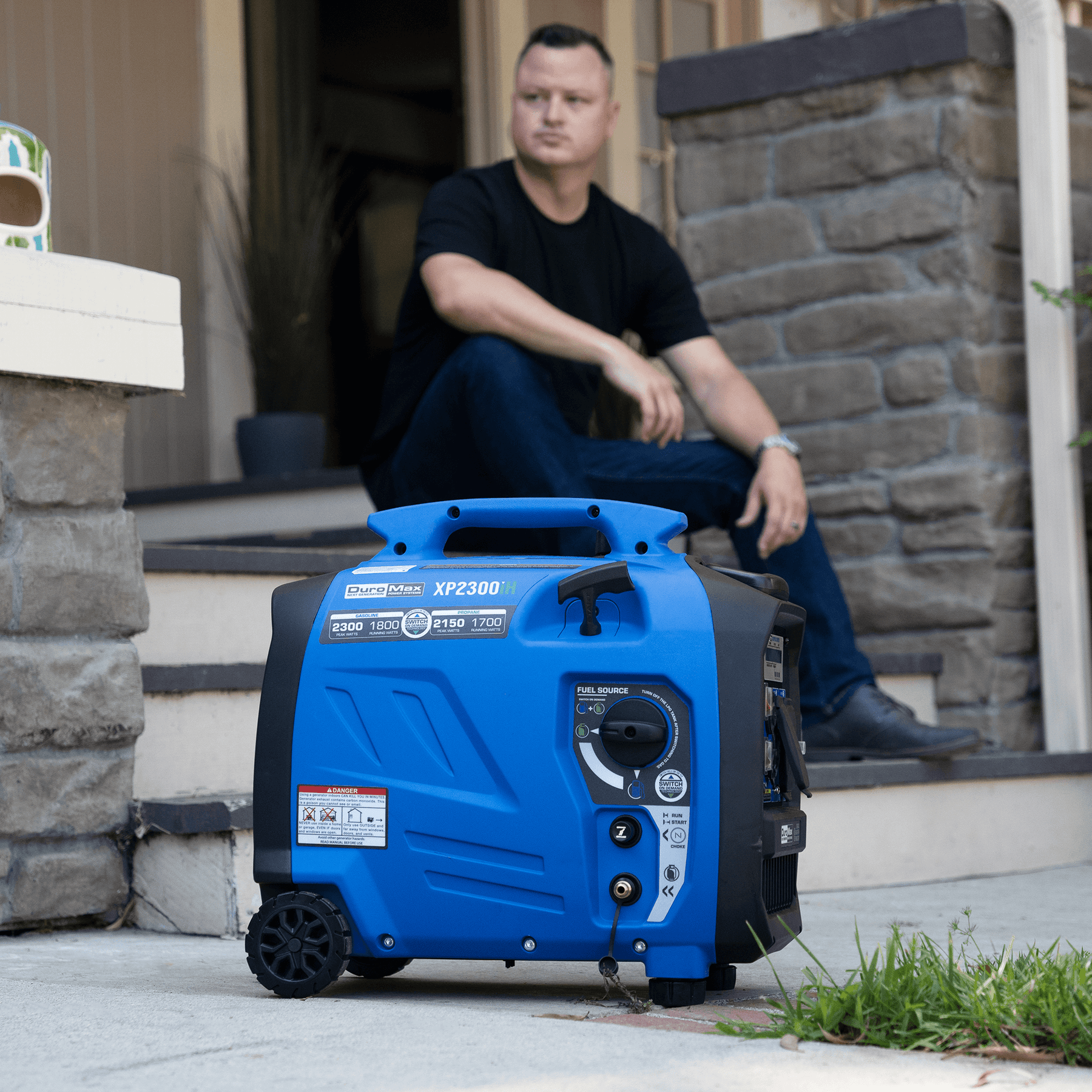 DuroMax XP2300iH 2,300 Watt Portable Dual Fuel Inverter Generator - Quiet & Reliable