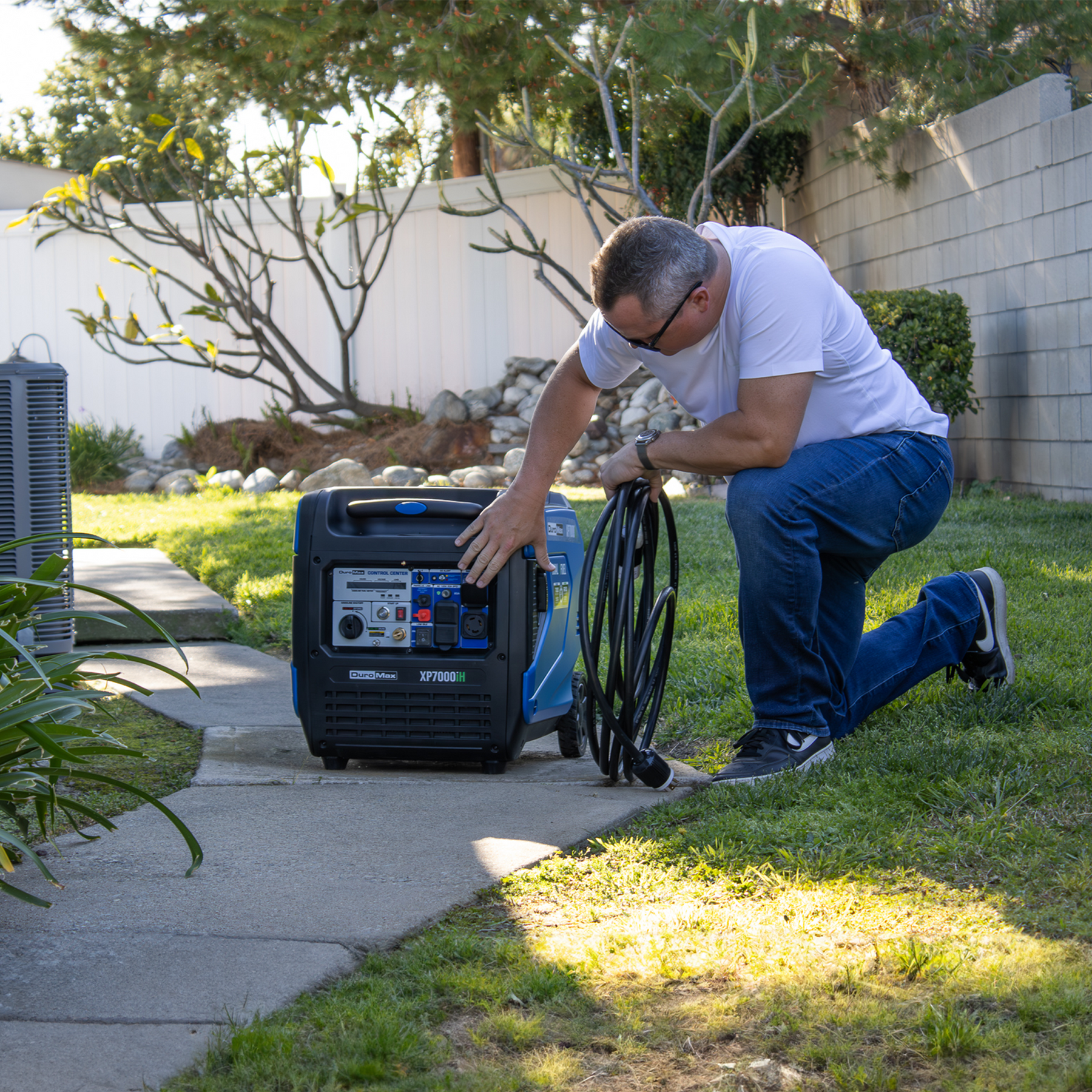 DuroMax XP7000iH 7,000 Watt Portable Dual Fuel Inverter Generator - Power Anywhere, Anytime